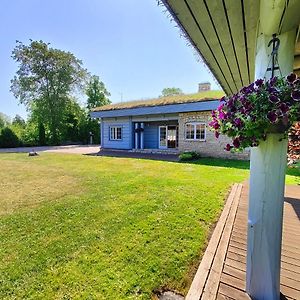 George Holiday Home Насва Exterior photo