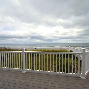 Oceanfront Vacation Home - East Эмералд-Айл Exterior photo