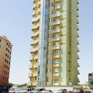 Bneid Al Gar Penthouse Entire Apartment 3 Bedroom Family Only Кувейт Exterior photo
