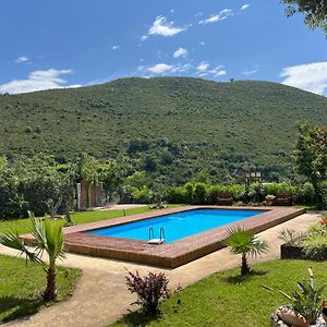 Вилла Casa De Crescenzo Con Piscina Беллона Exterior photo