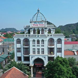 Отель Khach San Thap Tam Yen Ha Exterior photo