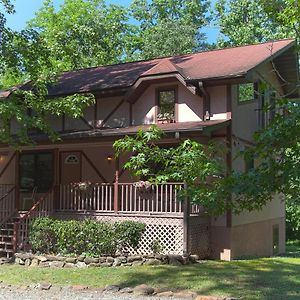 Вилла Secluded Chalet - Pet Friendly Columbus Exterior photo