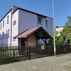 Pod Modrzewiem Милич Exterior photo