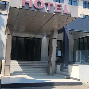 Hotel Васлуй Exterior photo