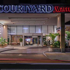 Отель Courtyard By Marriott Bethesda Chevy Chase Exterior photo