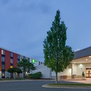 Holiday Inn Express Уилксборо Exterior photo