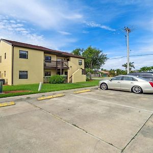 Cocoa Beach Vacation Rental - Walk To Pier! Exterior photo