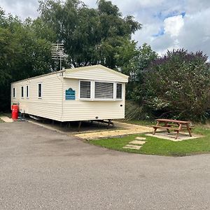 Отель Poolside Hideaway, Tattershall Lakes Exterior photo