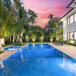 Villa In Coral Gables With Pool Jacuzzi Game Room Майами Exterior photo
