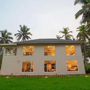 Uva Sands Beach Resort Кундапур Exterior photo