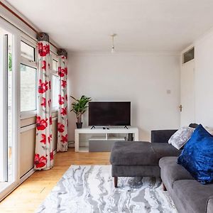 Spacious Room By Lee Valley White Water Centre. Уолтем-Кросс Exterior photo