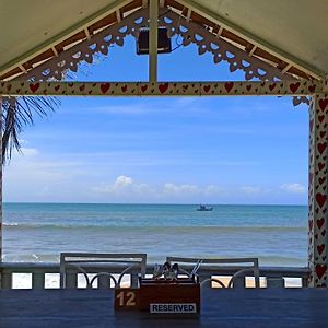 Nasya'S Beach Side Cottages Бенаулим Exterior photo