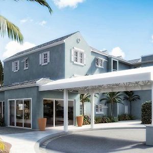 Bermudiana Beach Resort A Tapestry Collection By Hilton Warwick Exterior photo