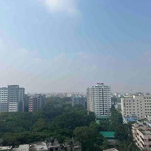 Airly, Bright Secured Flat, Zigatola, Dhanmondi Дакка Exterior photo