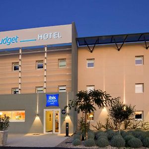 Отель Ibis Budget Istres Trigance Exterior photo