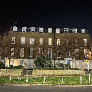 Calverley House Apartments Бишопс-Стортфорд Exterior photo