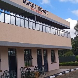 Mwahe Resort Karatina Exterior photo
