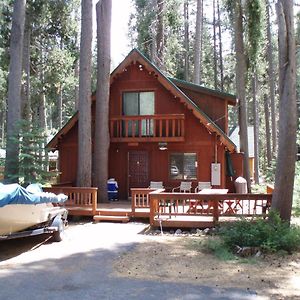 2 Bedroom, 2 Bath, Sleeps 6 Adults West End Of Donner Lake Dlr#021 Траки Exterior photo