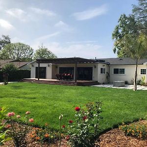 Beautiful Villa In Woodland Hills Лос-Анджелес Exterior photo