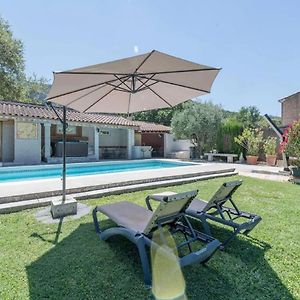 Villa With Swimming Pool Within The Luberon Оппед Exterior photo