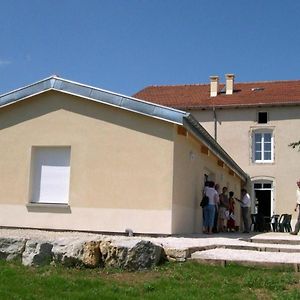 Вилла Maison Restauree Avec Piscine Privee Chauffee Et Equipements De Loisirs A Bourmont-Entre-Meuse-Et-Mouzon - Fr-1-611-58 Exterior photo