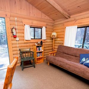Вилла Experience Montana - Seasonal Cabins #2, 3, 4 & 5 Бигфорк Exterior photo