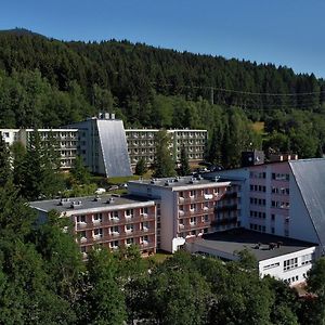 Resort Dlouhe Strane Лоучна-над-Десноу Exterior photo