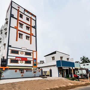 Отель Oyo Pramukh Heights Gannavaram Exterior photo