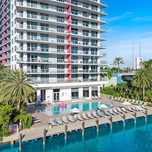 Modern Resort - Gym - Pool - Near Beach Халландейл-Бич Exterior photo