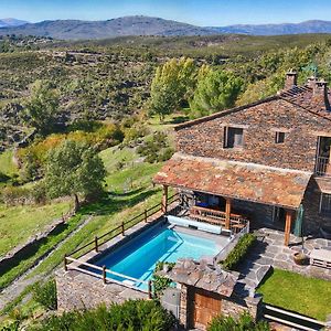 Вилла Casa Rural El Roble Hueco Кампильехо Exterior photo