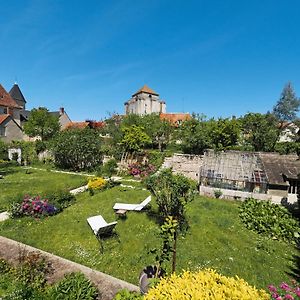 Le Jardin Des Lys - Chambre D'Hote Ou Appartement Ла-Рош-Позе Exterior photo