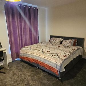 1 Bedroom En Suite Ashland, Milton Keynes Блетчли Exterior photo