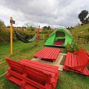Zona Verde Privada Para Acampar Trae Tu Carpa O Aqui Te La Alquilamos, Суэска Exterior photo
