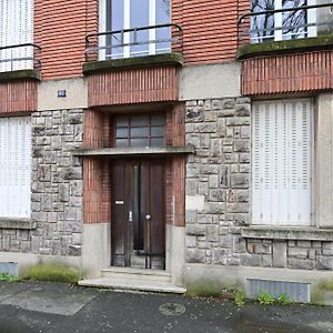 Апартаменты L'Instant Present - Appt Pour 4 Шарлевиль-Мезьер Exterior photo