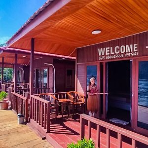 The Jeti Mangrove - Ecolodge, Cottage, Restaurant & Kali Biru, Blue River Рабия Exterior photo