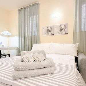 Suite Elegante Free Parking - Wifi- Spiagge 7Min Diano San Pietro Exterior photo