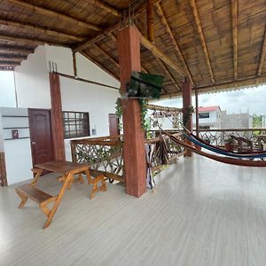 Отель Habitacion Grupal Cerca De La Playa, Montanita- Wanderlust Exterior photo