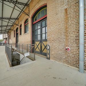 Апартаменты Pet-Friendly Texarkana Studio In The Historic 1894 Exterior photo