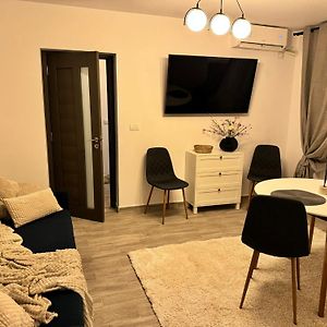 Апартаменты Apartament Mahmudia - Casa Anastasia Murighiol Exterior photo