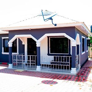 Stay In Bomang'Ombe With Breakfast Моши Exterior photo