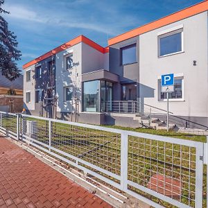 Отель Penzion Aries Нитра Exterior photo