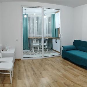 Апартаменты Apartament In Ialoveni La 5 Km De Chisinau Exterior photo