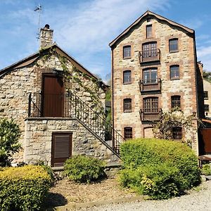 The Old Mill Holiday Cottages, Nr Молд Exterior photo