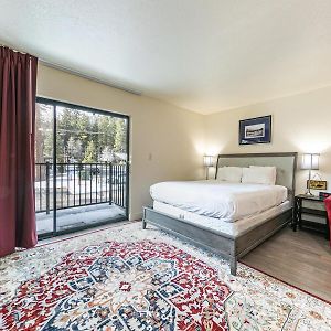 Charming Queen Studio Deluxe W/Balcony #233 At Donner Lake Village Траки Exterior photo