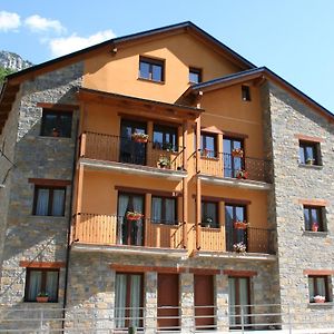 Apartamentos Mobison Салинас-де-Бьельса Exterior photo