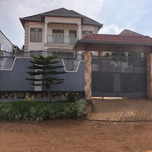 Kigali Maison De Passage , House For Rent Exterior photo