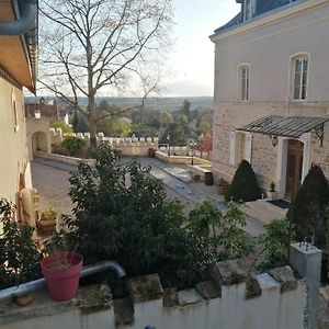 L'Annexe Du Chateau De Saint Genix Exterior photo