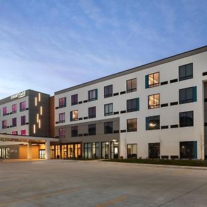 Отель Courtyard By Marriott Беттендорф Exterior photo