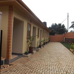 Malaika Apartments Uganda Кампала Exterior photo