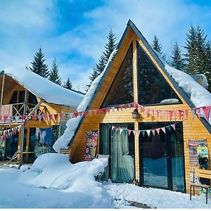 Wooden Huts In Местия Exterior photo